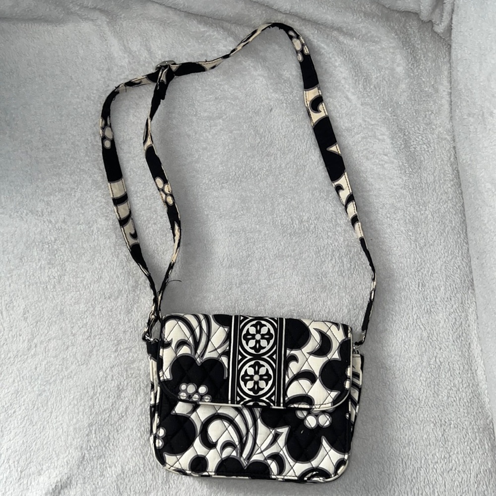 🌼 Vera Bradley Crossbody🌼 - Picture 1 of 4